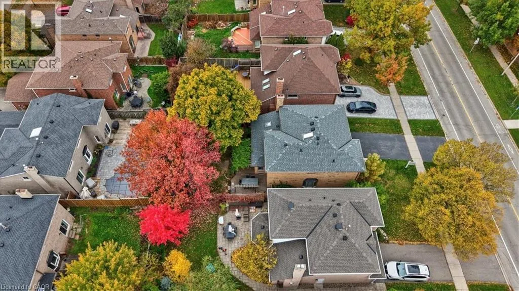 87 RIVER OAKS Boulevard W