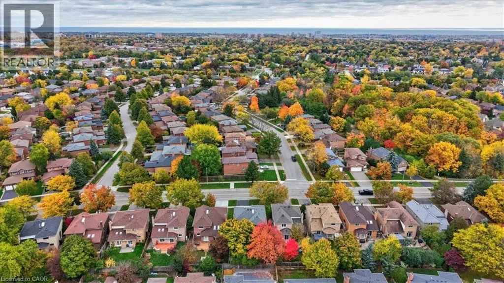 87 RIVER OAKS Boulevard W