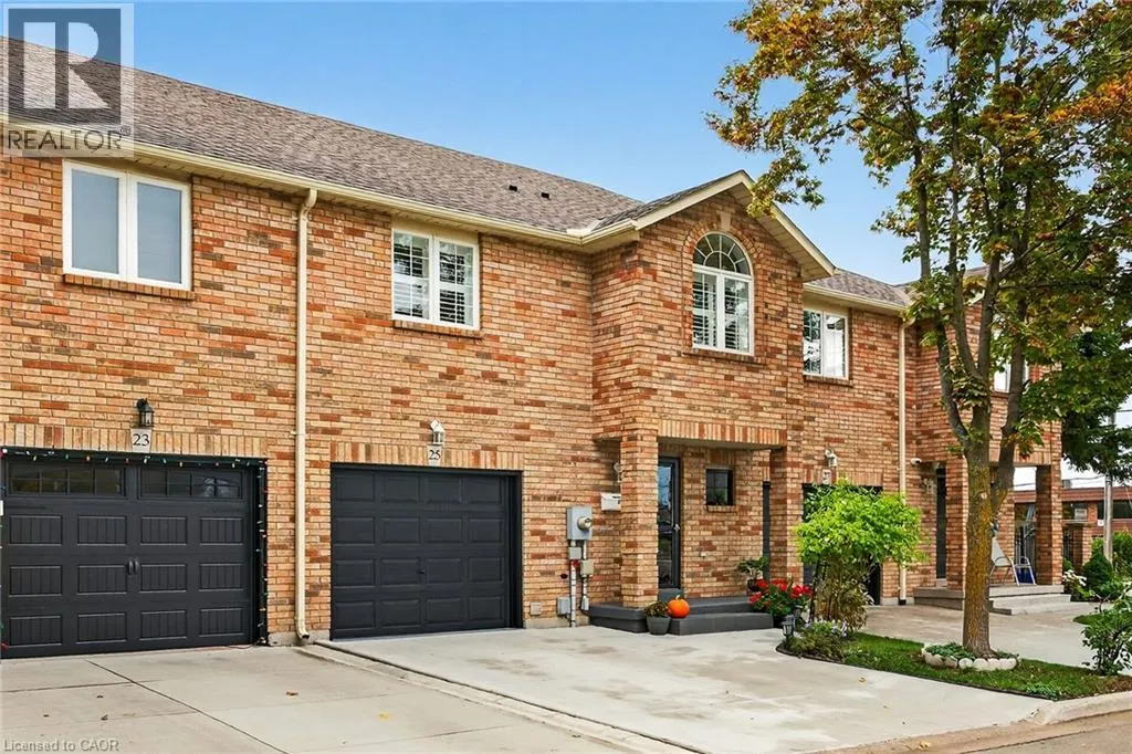 25 VULCAN Court