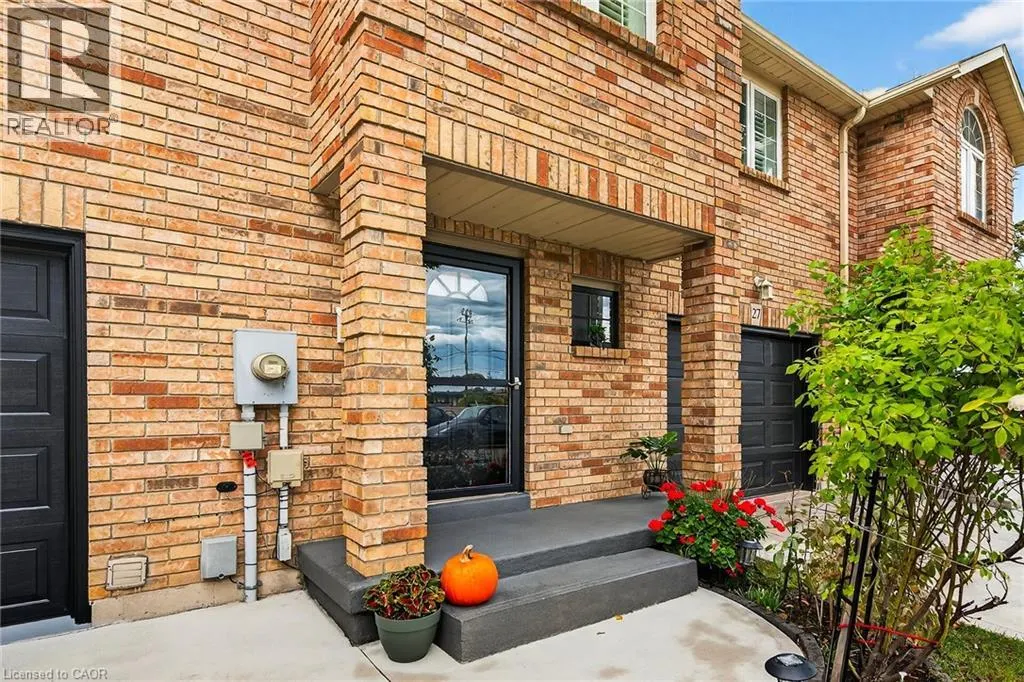25 VULCAN Court