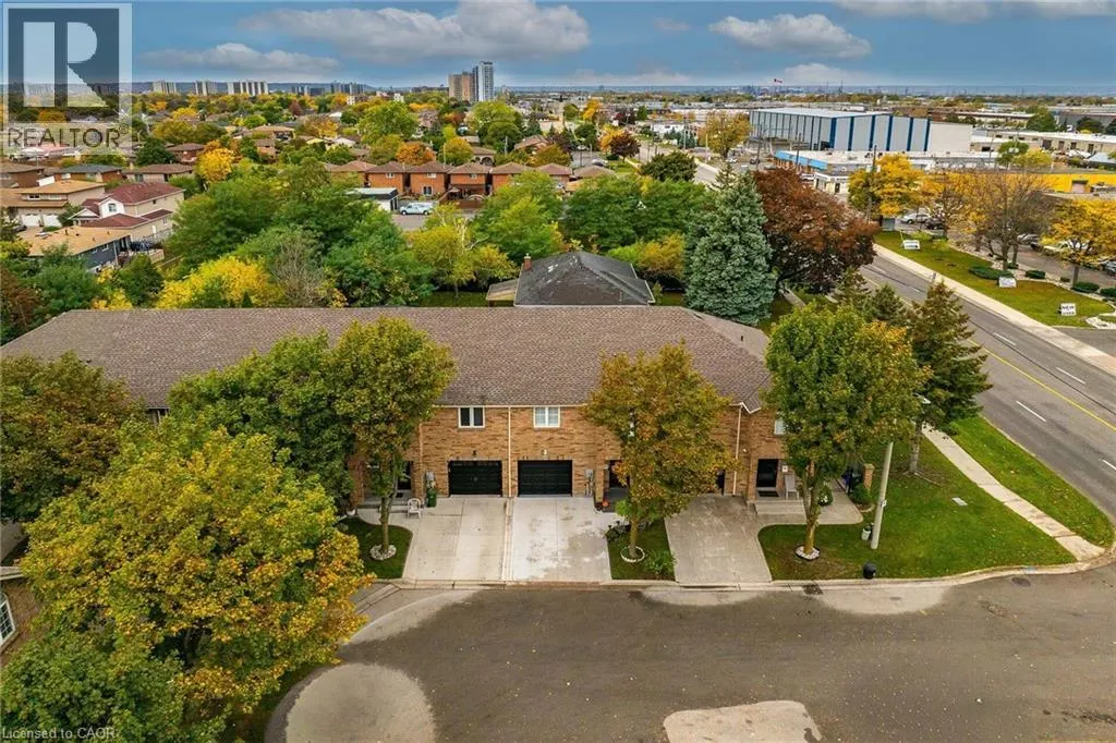 25 VULCAN Court