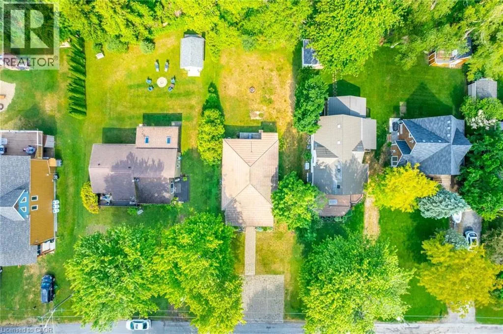 15 PARK LANE Crescent