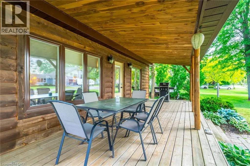 15 PARK LANE Crescent