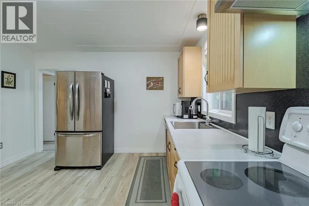 15 PARK LANE Crescent