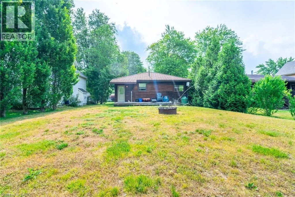 15 PARK LANE Crescent