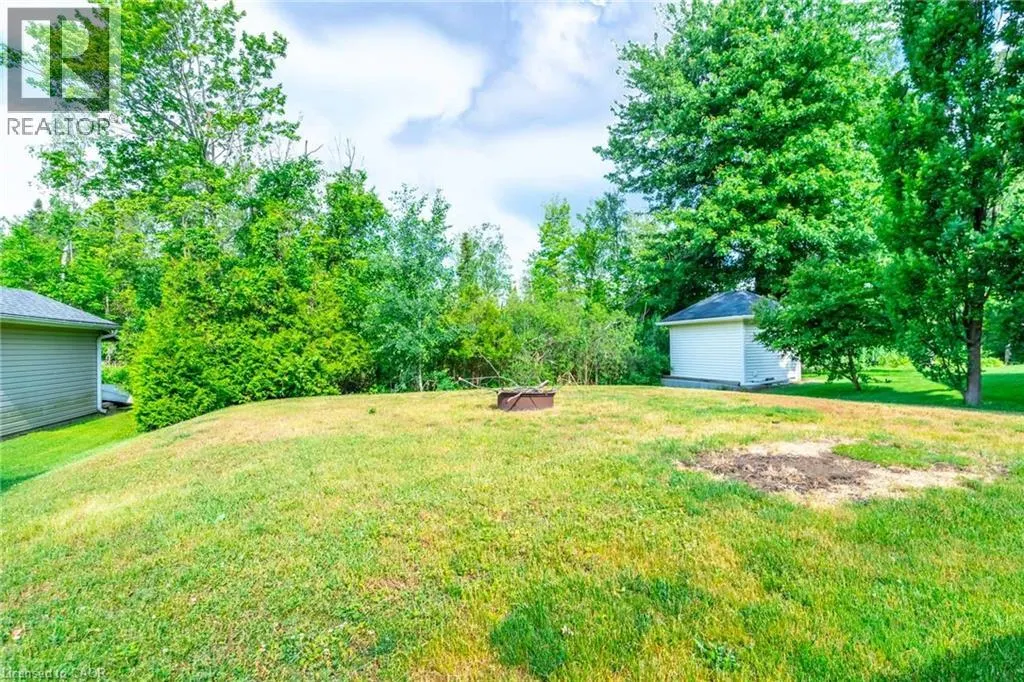 15 PARK LANE Crescent