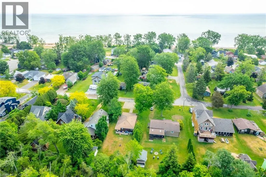 15 PARK LANE Crescent