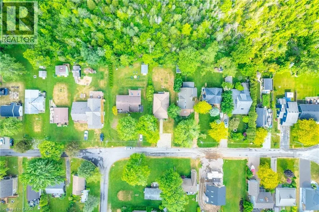 15 PARK LANE Crescent