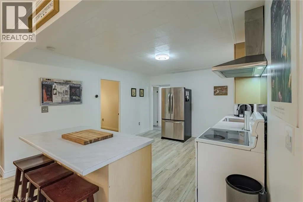 15 PARK LANE Crescent