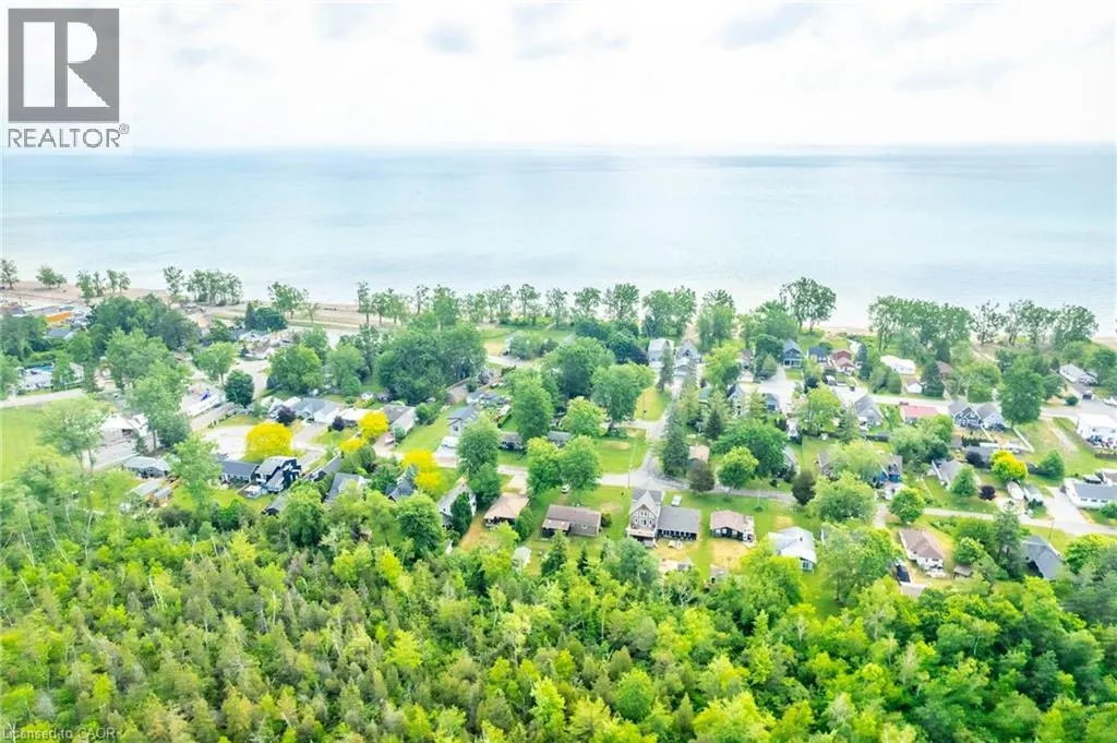 15 PARK LANE Crescent