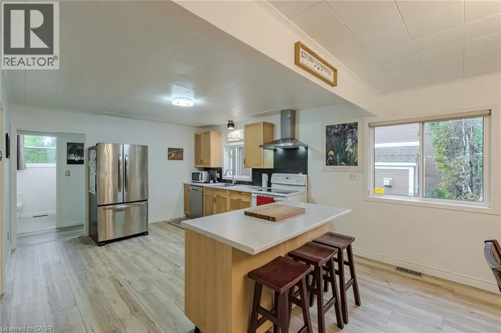 15 PARK LANE Crescent