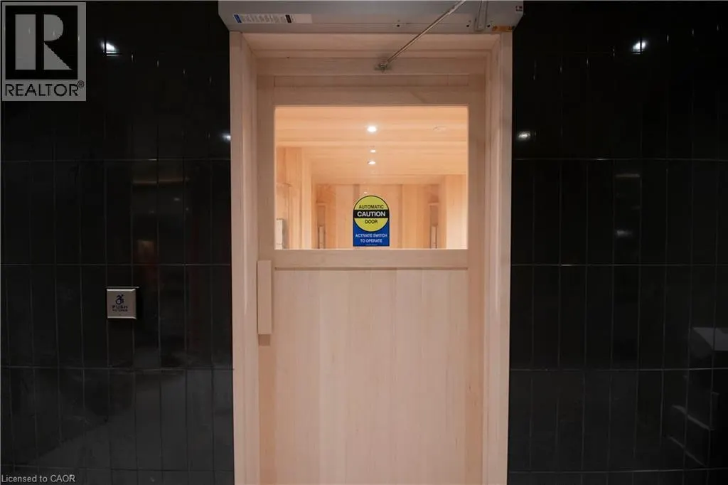 25 WELLINGTON Street S Unit# 2108, #2108