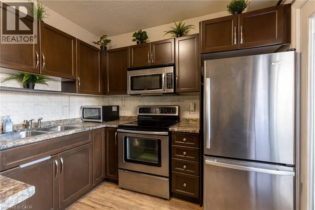 38 HOWE Drive Unit# 6B, #6B