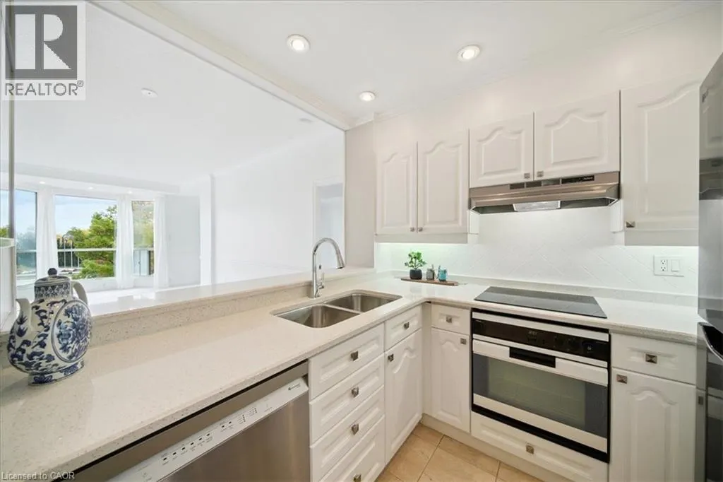 2511 LAKESHORE Road Unit# 314, #314