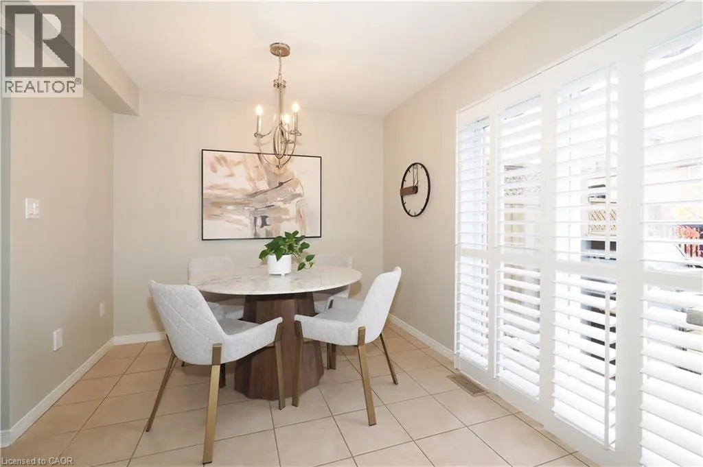 17 GROSVENOR Lane Unit# n/a, #n/a