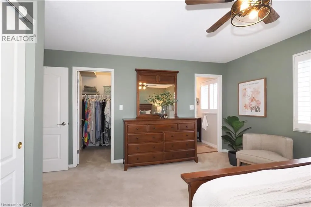 17 GROSVENOR Lane Unit# n/a, #n/a