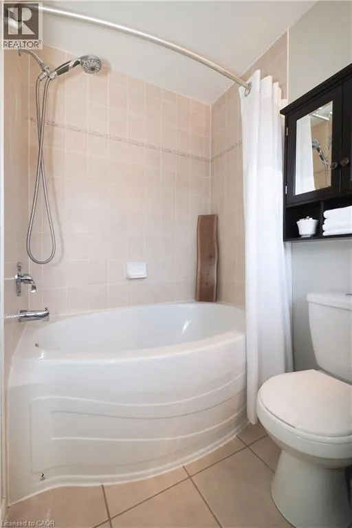 17 GROSVENOR Lane Unit# n/a, #n/a