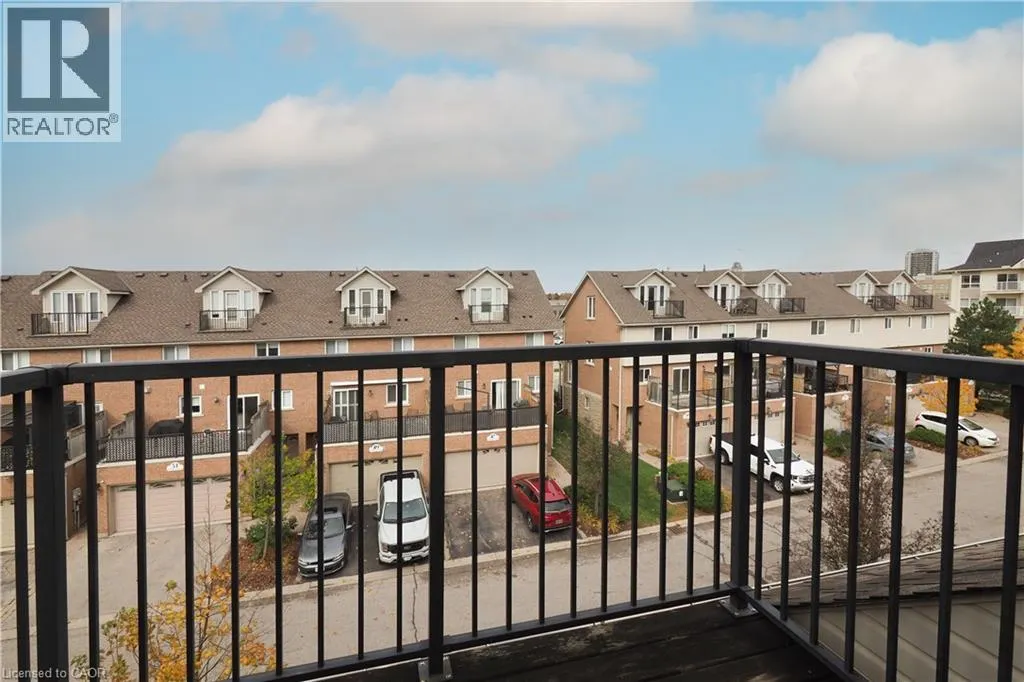 17 GROSVENOR Lane Unit# n/a, #n/a