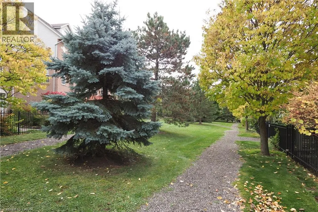 17 GROSVENOR Lane Unit# n/a, #n/a