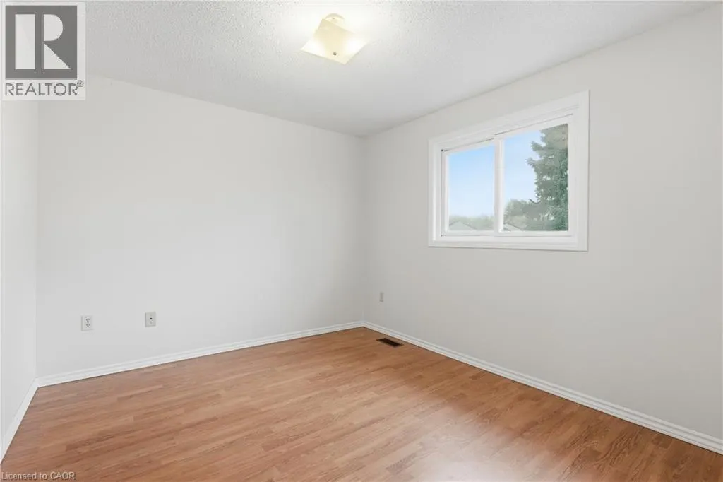 28 BACALL Crescent