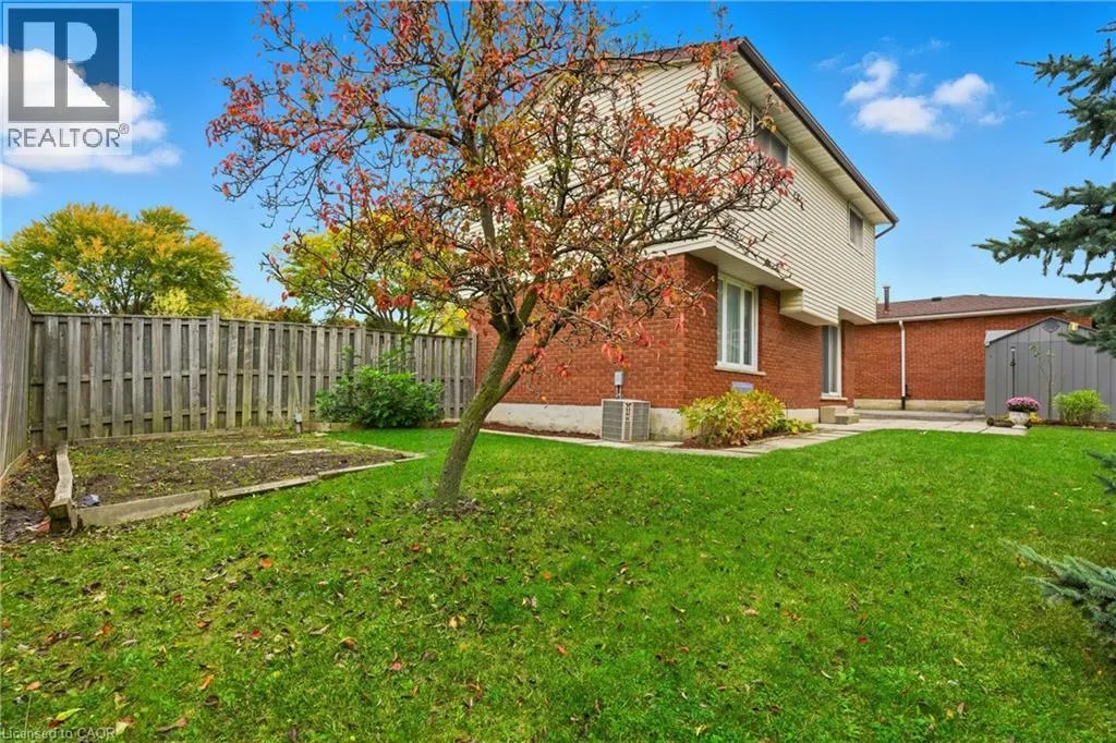 28 BACALL Crescent