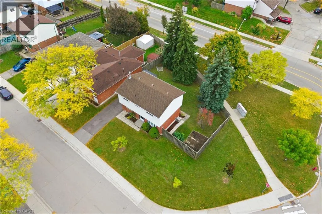 28 BACALL Crescent