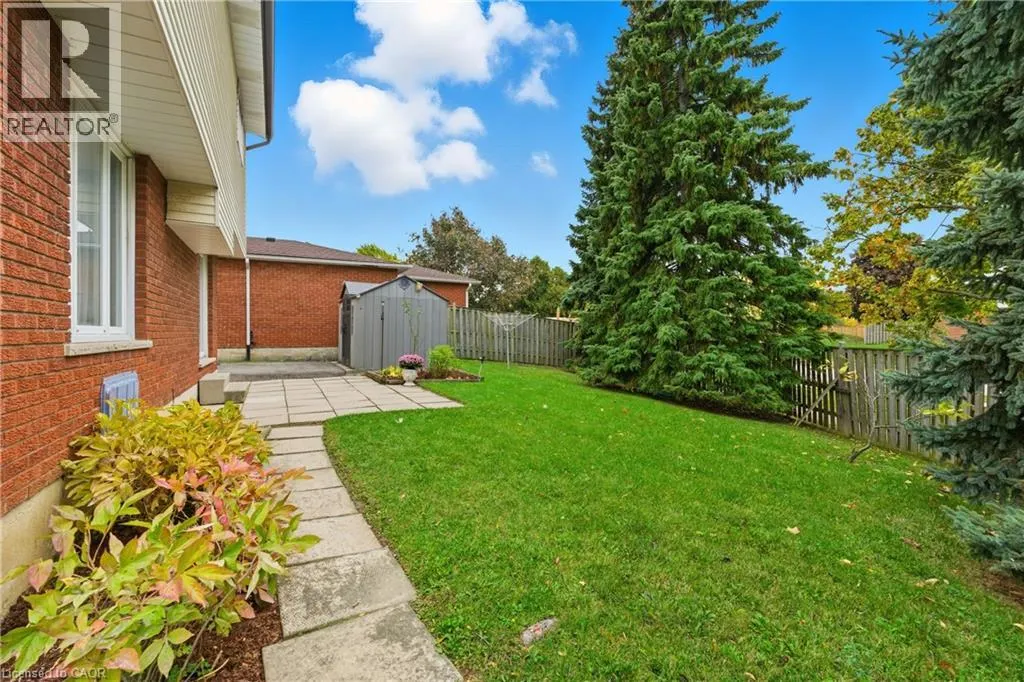 28 BACALL Crescent