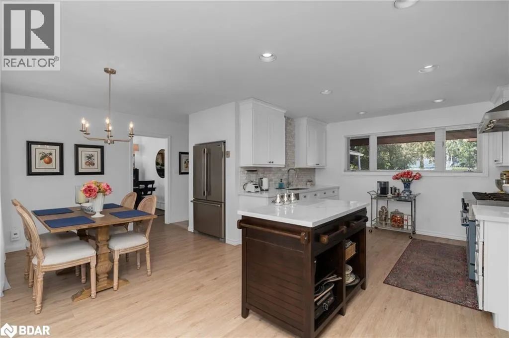 18 MAPLE Drive