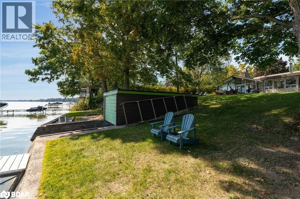 18 MAPLE Drive