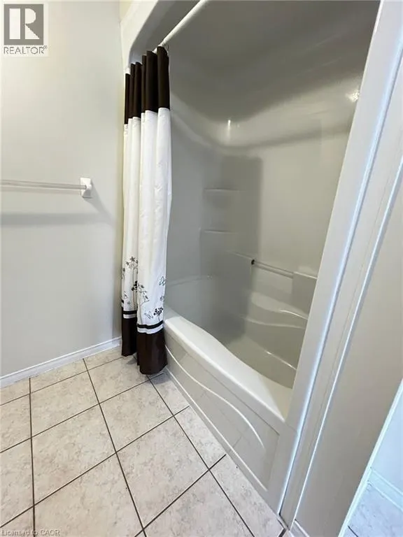 12 HOLBORN Drive Unit# D30, #D30