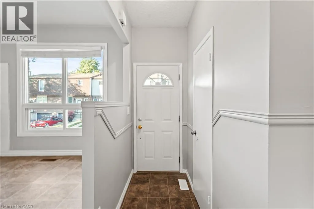 1301 UPPER GAGE Avenue Unit# 33, #33