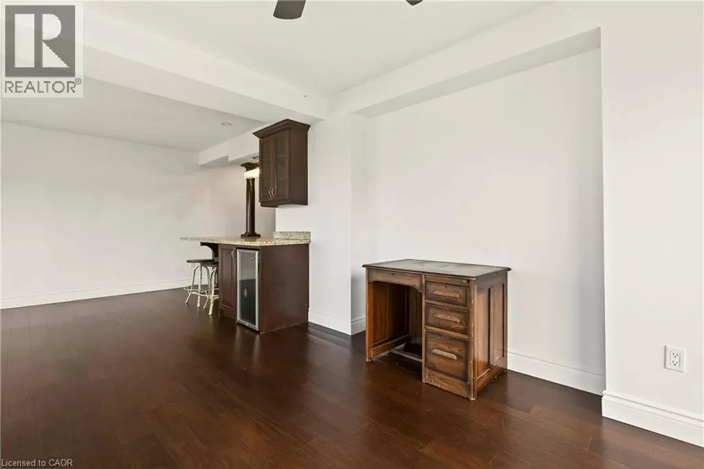 150 CHARLTON Avenue E Unit# 1808, #1808