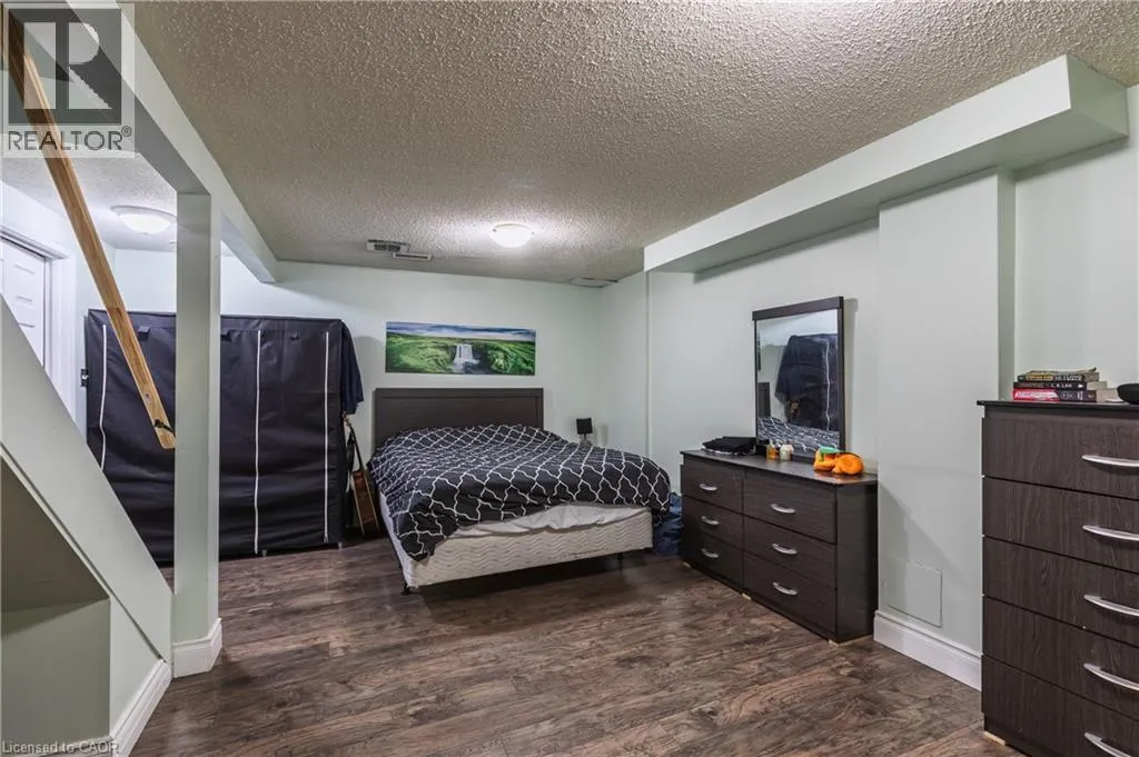 445 PIONEER Drive Unit# 4, #4