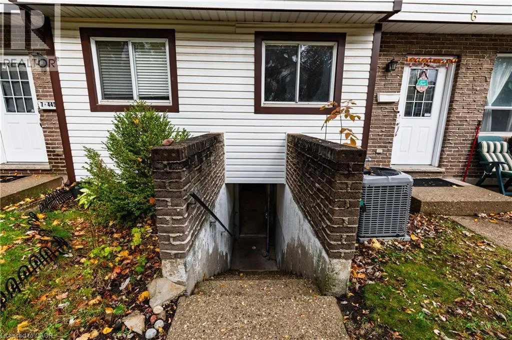 445 PIONEER Drive Unit# 4, #4