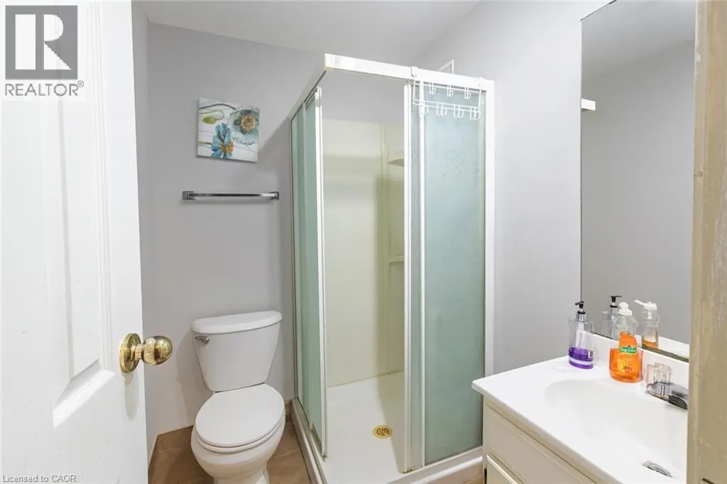 445 PIONEER Drive Unit# 4, #4