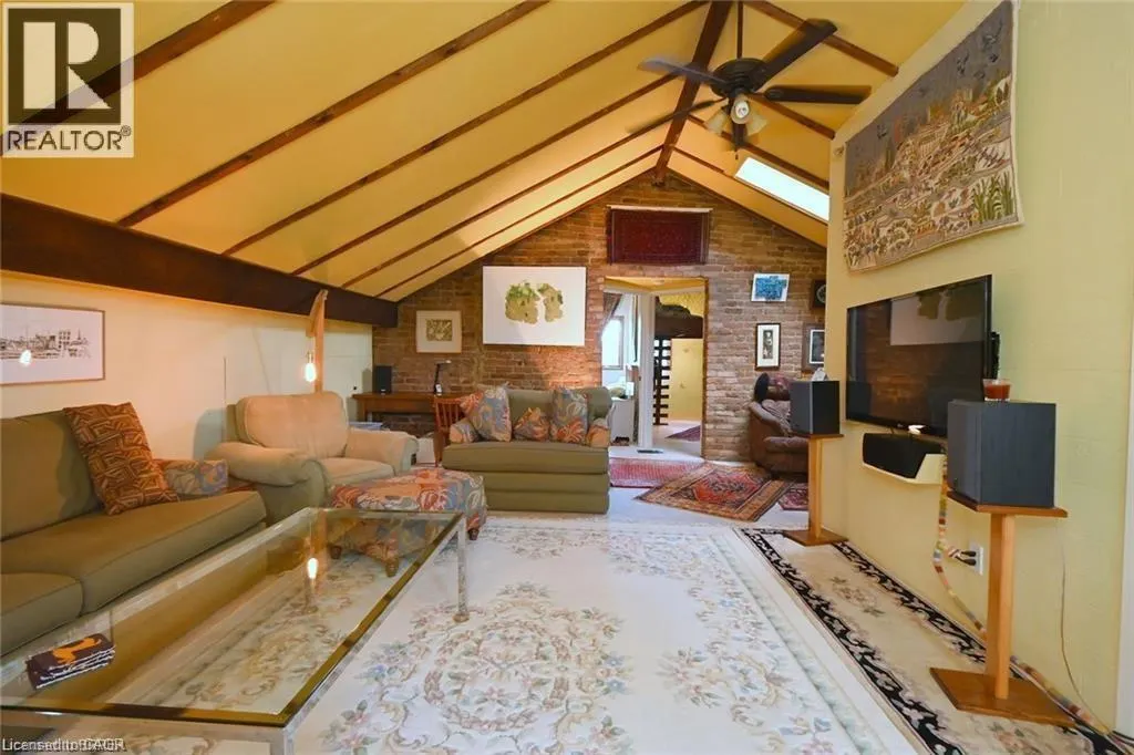 36 DUMFRIES Street Unit# Upper, #Upper