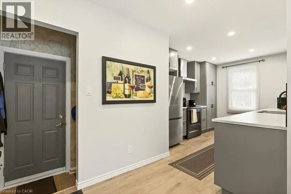 259 METCALFE Street N