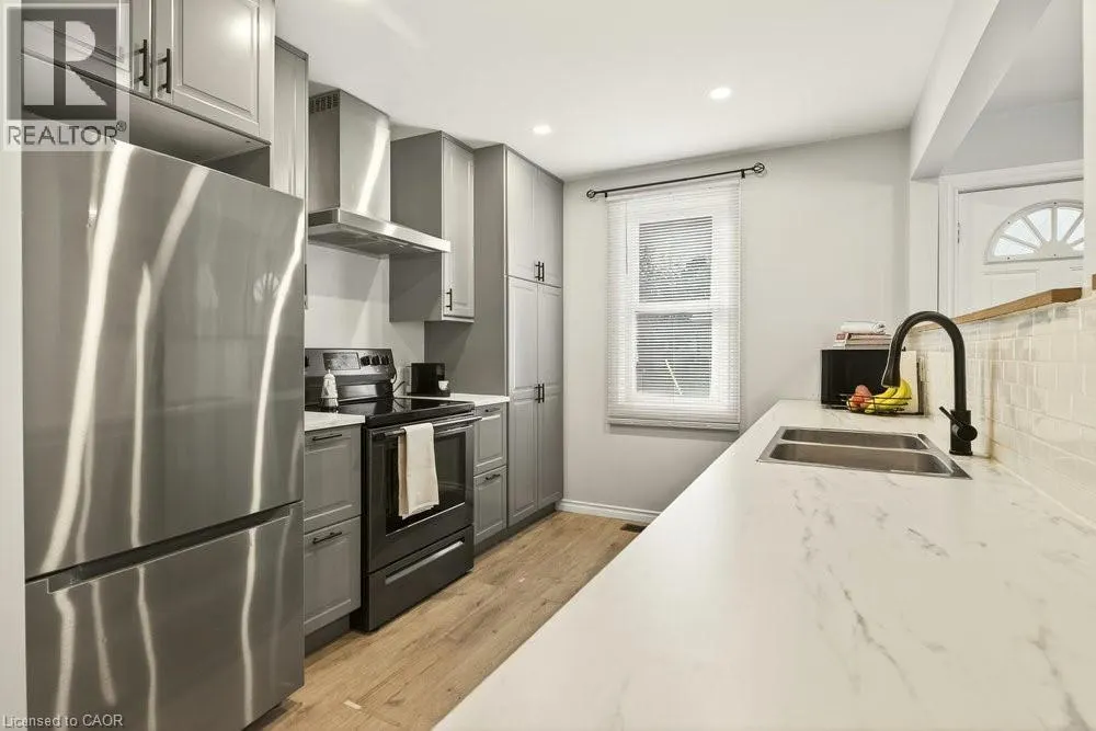 259 METCALFE Street N