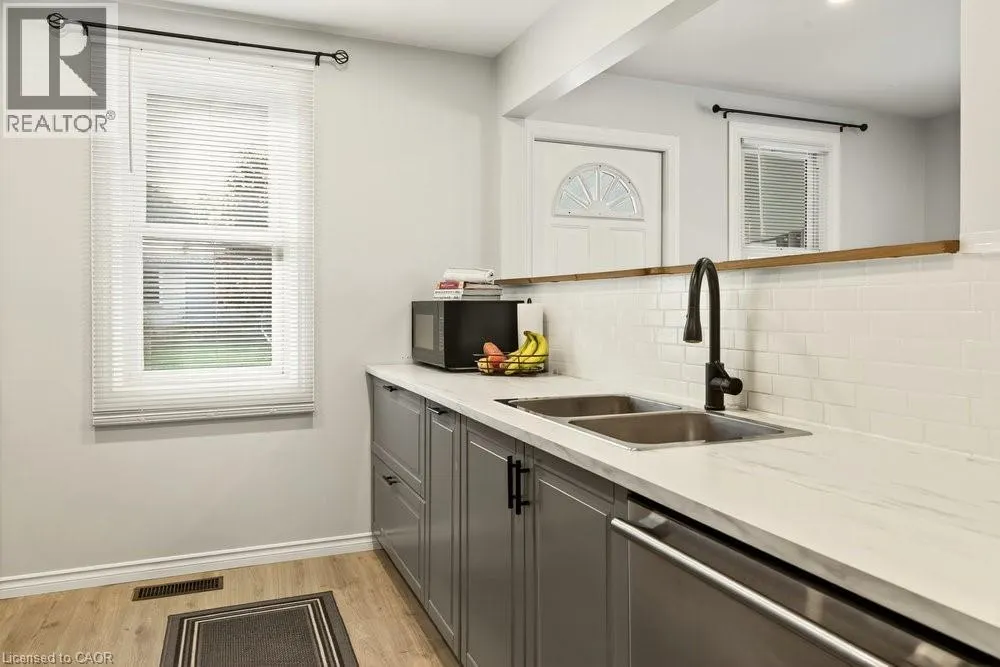 259 METCALFE Street N