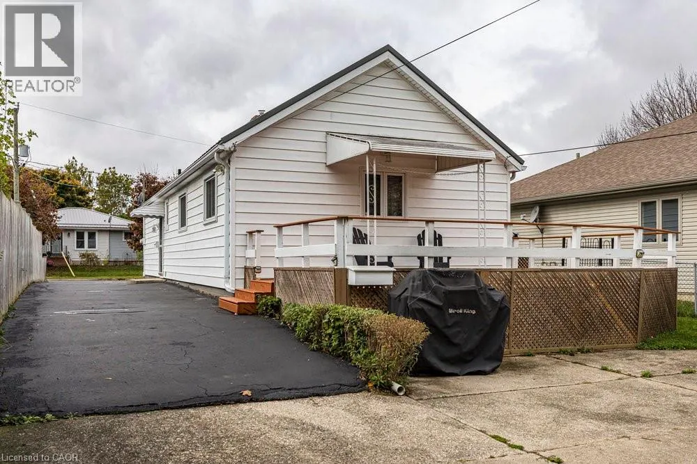 259 METCALFE Street N