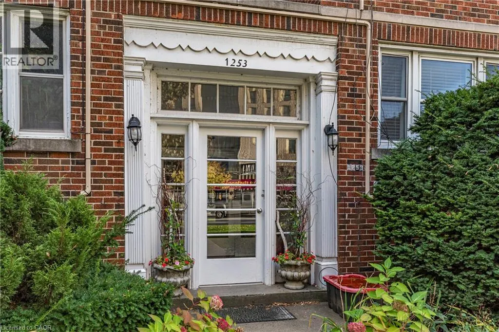 1253 MAIN Street W Unit# 3, #3