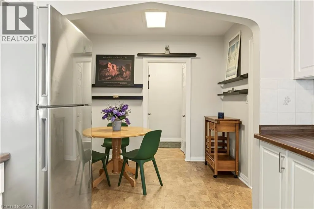 1253 MAIN Street W Unit# 3, #3