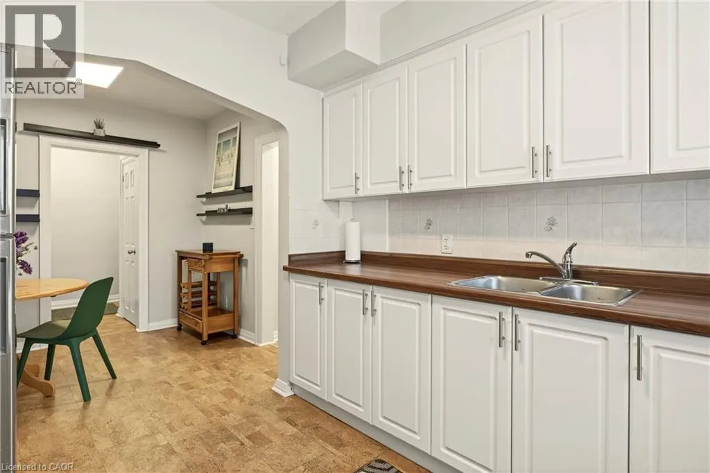 1253 MAIN Street W Unit# 3, #3