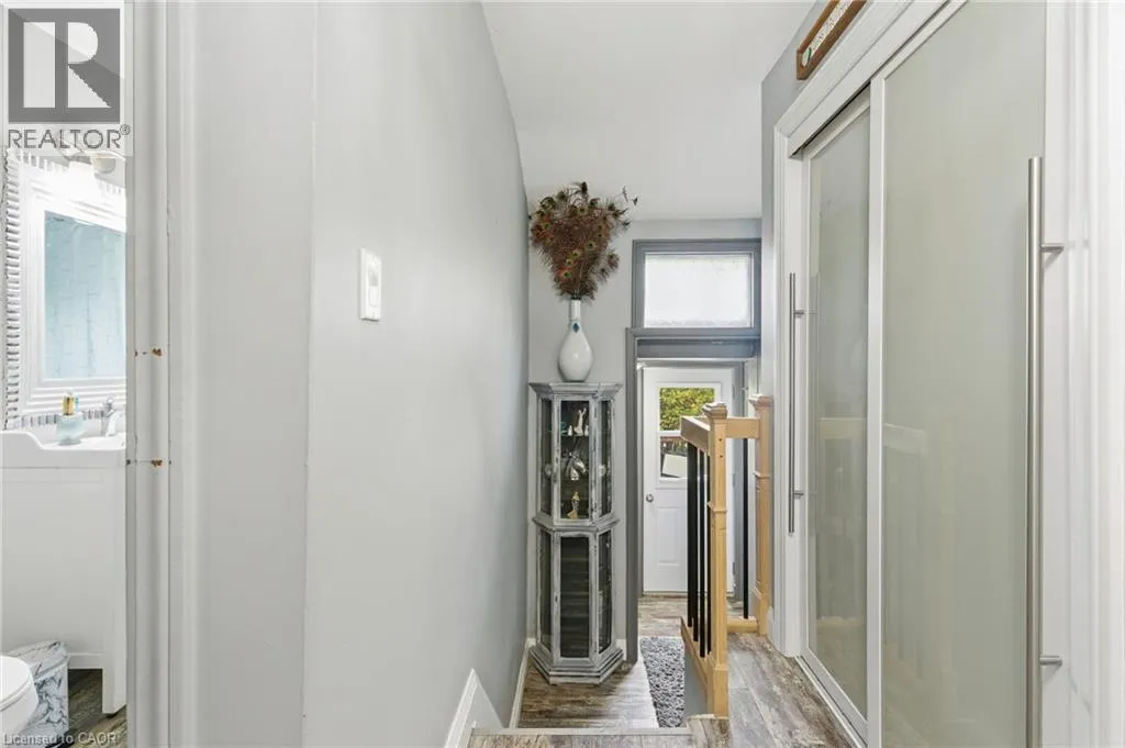 162 ST. GEORGE Street