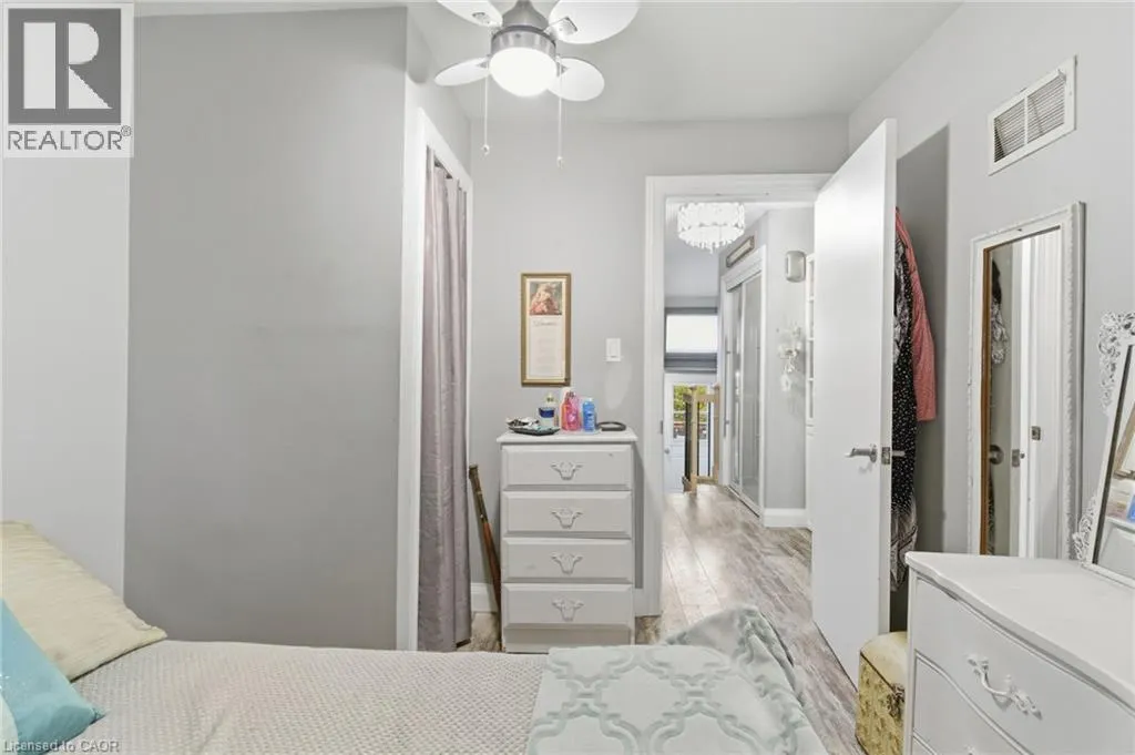 162 ST. GEORGE Street