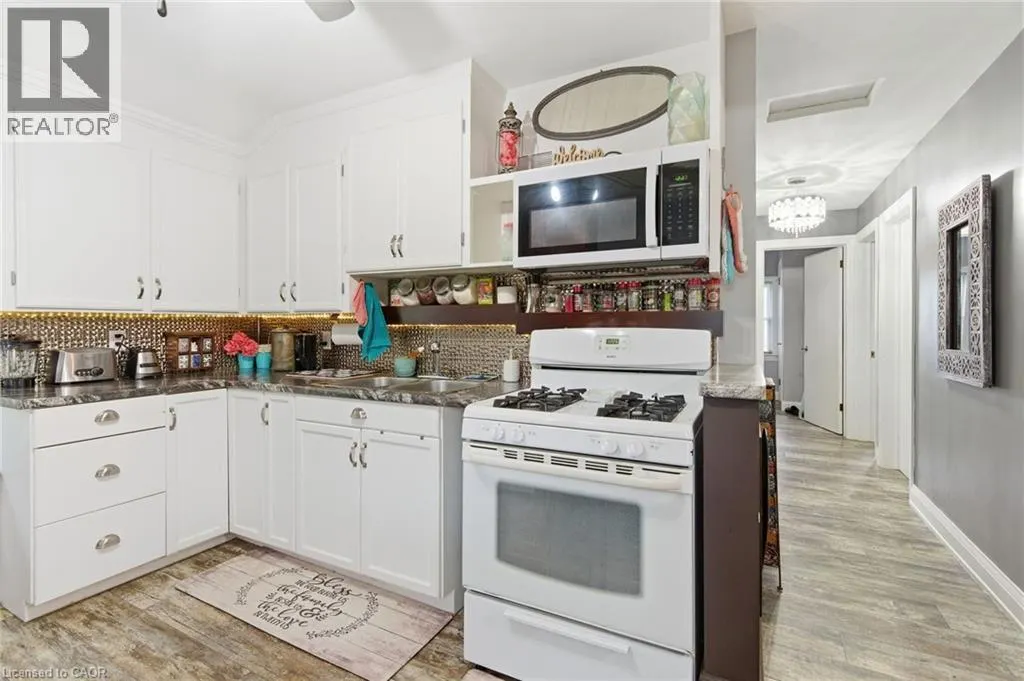 162 ST. GEORGE Street