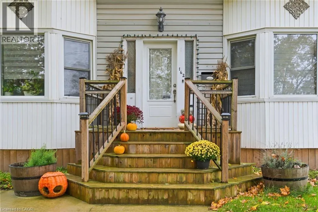 162 ST. GEORGE Street