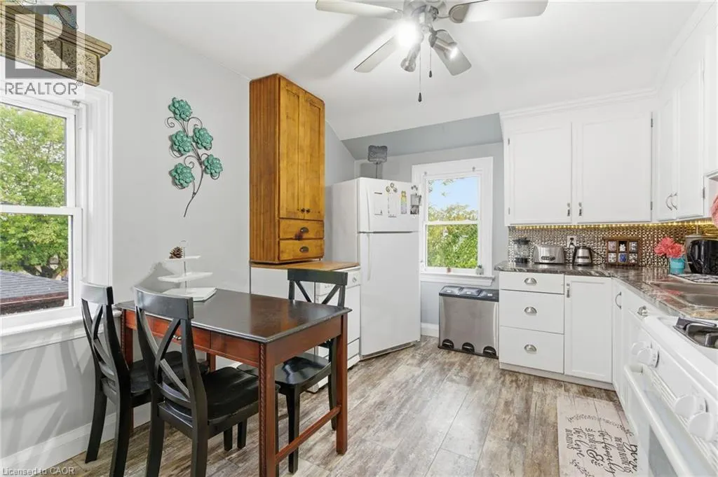 162 ST. GEORGE Street