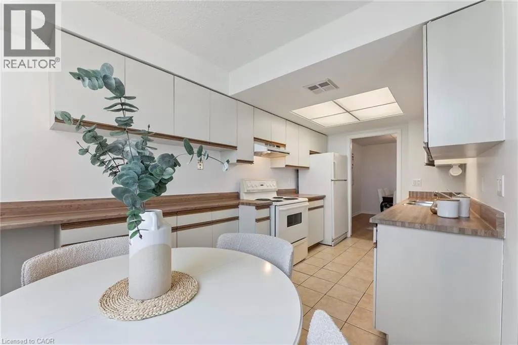 1230 MARLBOROUGH Court Unit# 602, #602