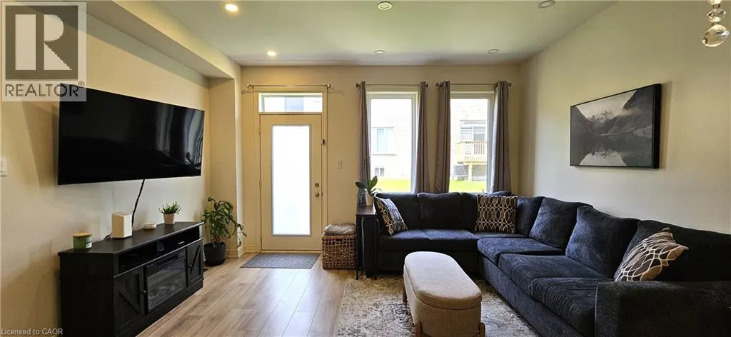 11 GLEDHILL Crescent